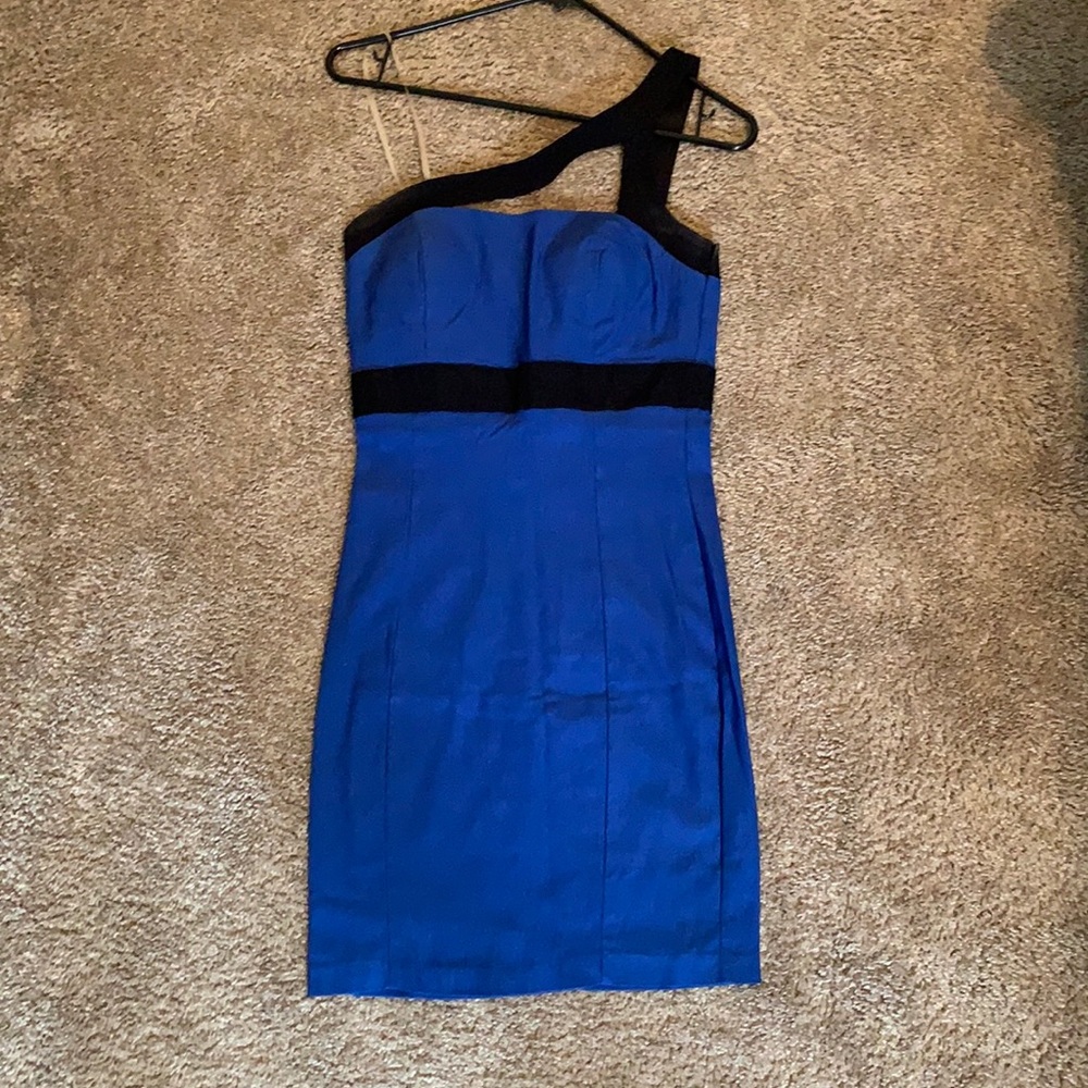 One strap blue bodycon dress